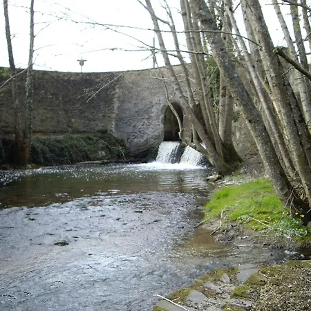 Дом отдыха Maison Riviere Avec Terrasse, Wifi Et Jardin Fleuri - Ideal Pecheurs - Fr-1-410-168