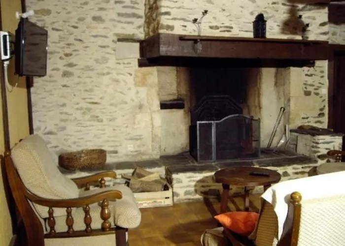 Casa vacanze Maison Rivière Avec Terrasse, Wifi Et Jardin Fleuri - Idéal Pêcheurs - Fr-1-410-168 Rouez